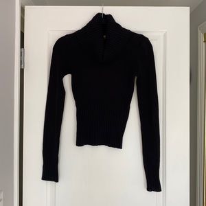 Black turtleneck/cowl sweater